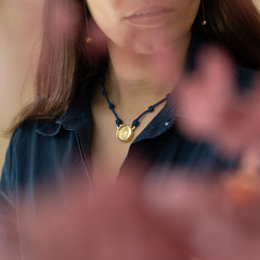 VIRGEN GUADALUPE DOR - collar medalla dorada 20x18mm con nuditos