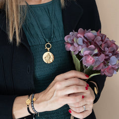 ZOE DOR - base collar dorada para colgar medallas