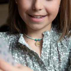 DULCE MARÍA scapular - 16mm gold medal necklace with elastic