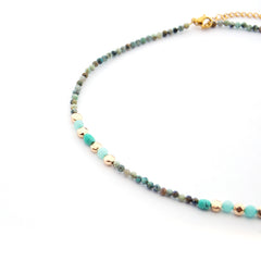 AURA - collar dorado piedras turquesas
