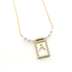 DETENTE DOR PERLAS - collar medalla dorada con perlas