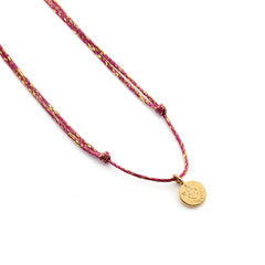 DETENTE MINI - collar medalla dorada 8mm con cordón