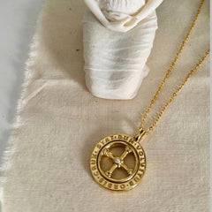 CROCE- collar medalla dorada 25mm