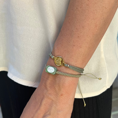 DETENTE NÁCAR - pulsera piedra macramé