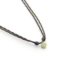 NIVA - collar brillante con hilo