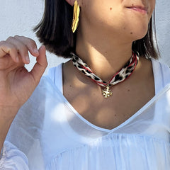 COLLAR SEDA - Escoge medalla y seda