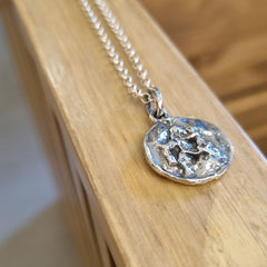 RUSTIC HILLS Scapular - Classic 20mm Silver Medal