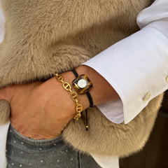 VIRGEN MILAGROSA - pulsera piedra macramé