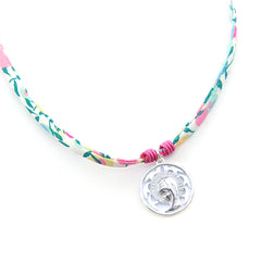 VIRGEN NIÑA LIBERTY - collar medalla plata o dorada 19mm