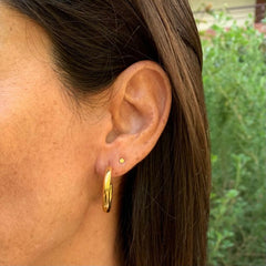 NIA - 25mm gold hoops