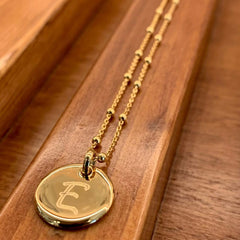 CALA - collar personalizable medalla dorada 18mm