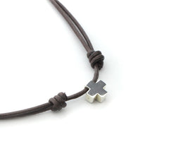 ALMA - 10mm silver cross necklace