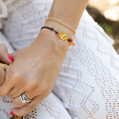 DETENTE DOR - pulsera personalizable dorada con inicial