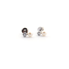 YOU AND ME - pearl and zirconia earrings 6x9mm