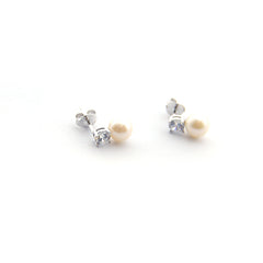 YOU AND ME - pearl and zirconia earrings