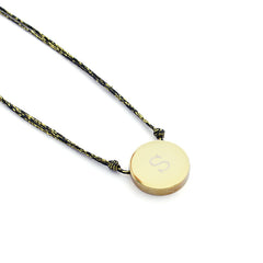 CHLOE - collar personalizable medalla dorada con cordón