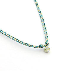NIVA - collar brillante con hilo