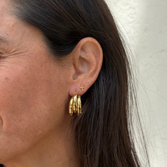 TINA - pendientes dorados 28mm