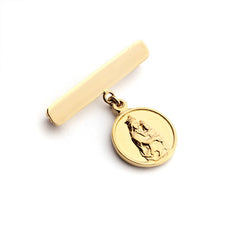 Aguja con escapulario CARMELO - medalla dorada 18mm