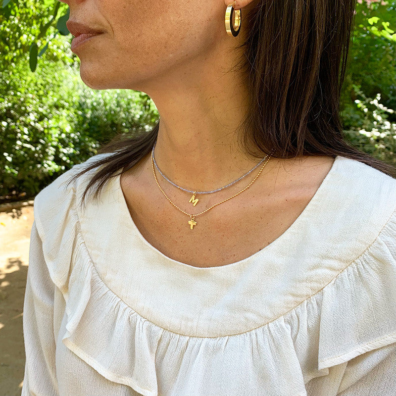 GABI INICIAL - collar inicial dorado y piedras naturales